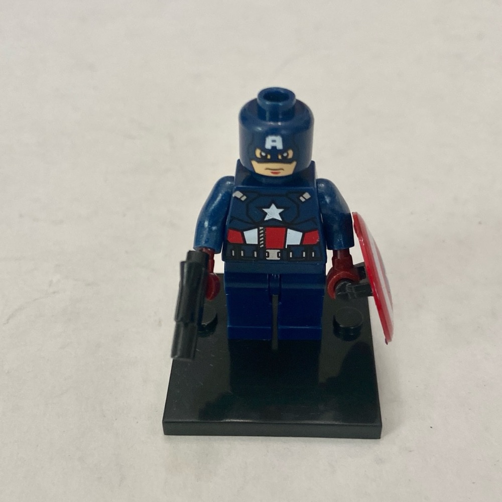 Vintage,  Lego Captain America Mini-Figure